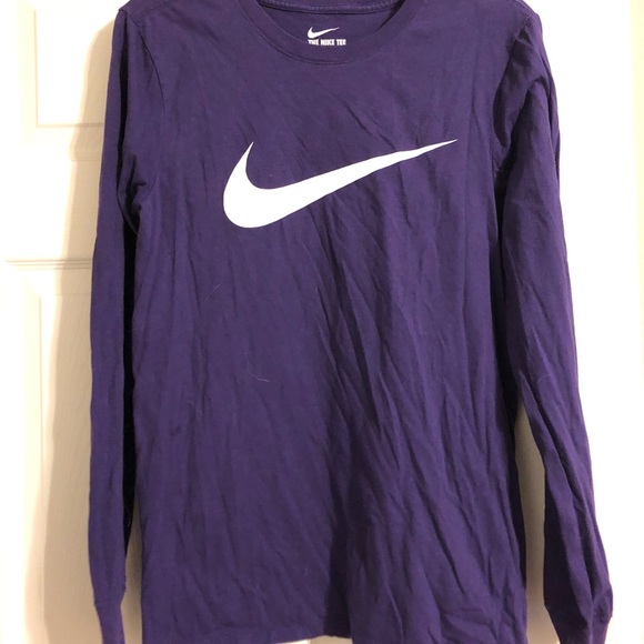 Nike Long Sleeve Tee - Picture 1 of 2